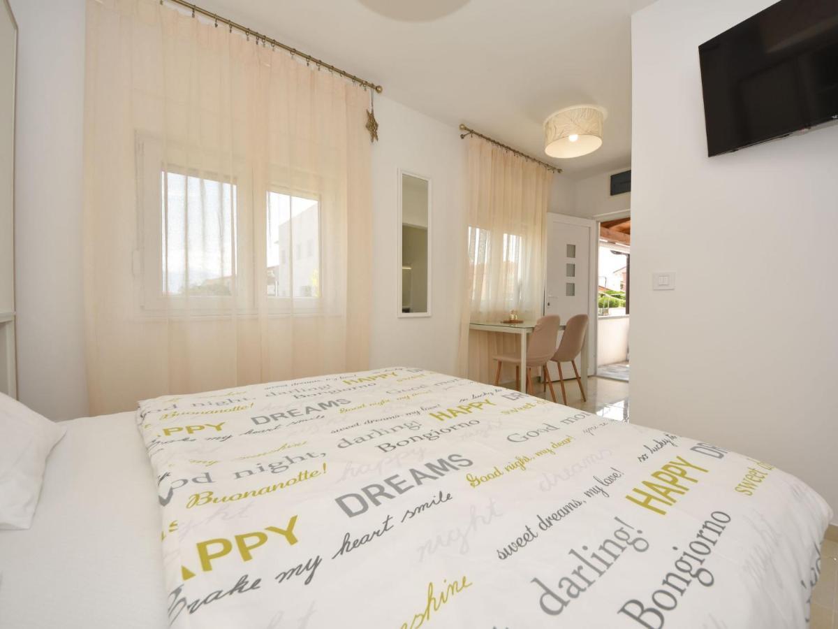 Apartment Matanovi Dvori-1 Vir Esterno foto