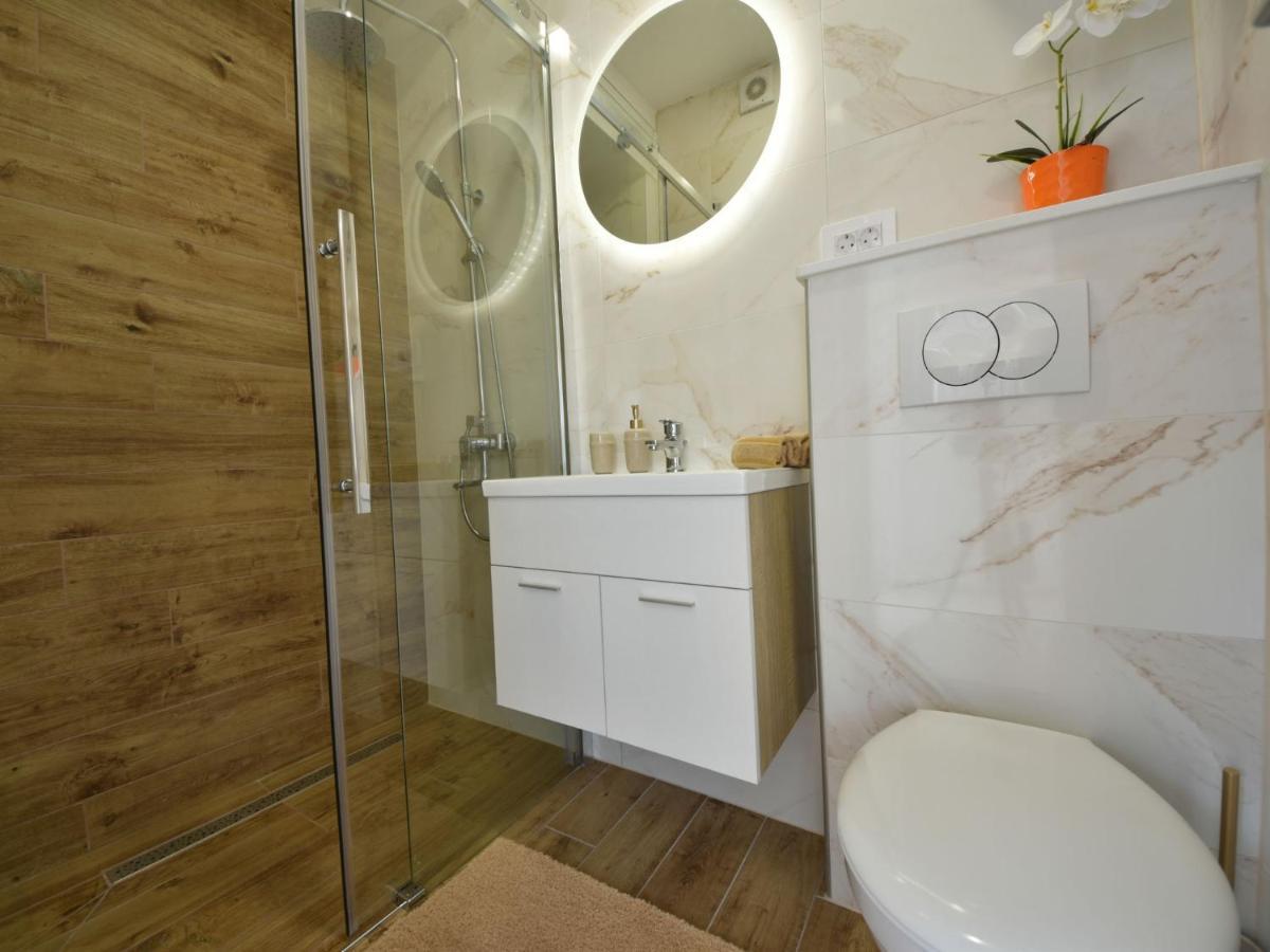 Apartment Matanovi Dvori-1 Vir Esterno foto